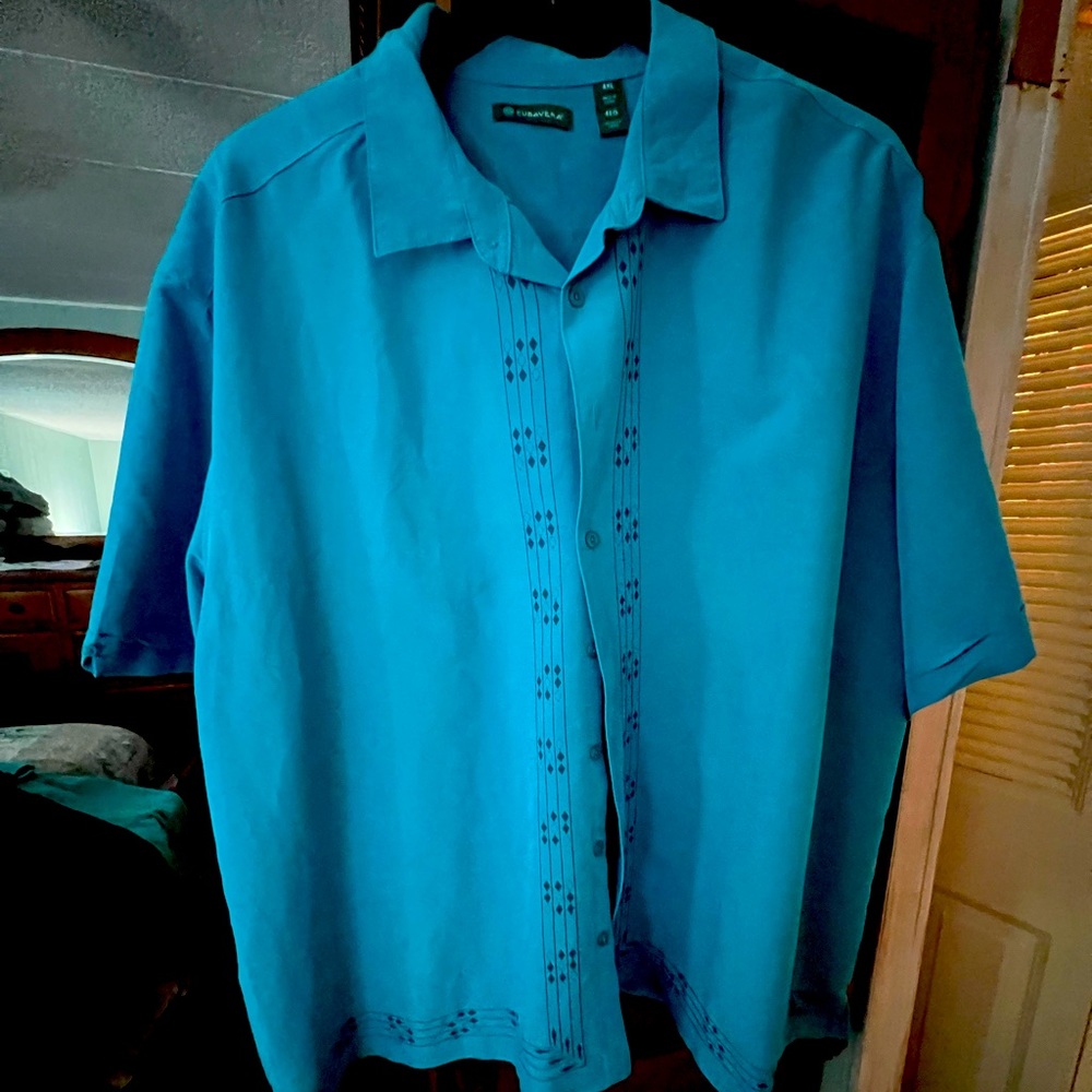 Beautiful lightweight button down style shirt